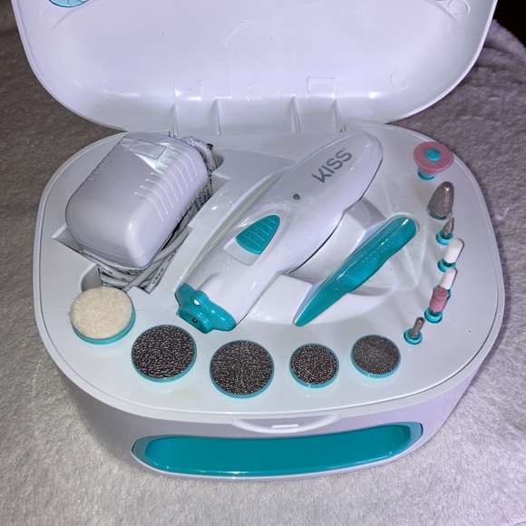 Kiss Nail Kit All pieces in kit. Used 1 pink file only. - Picture 2 of 8